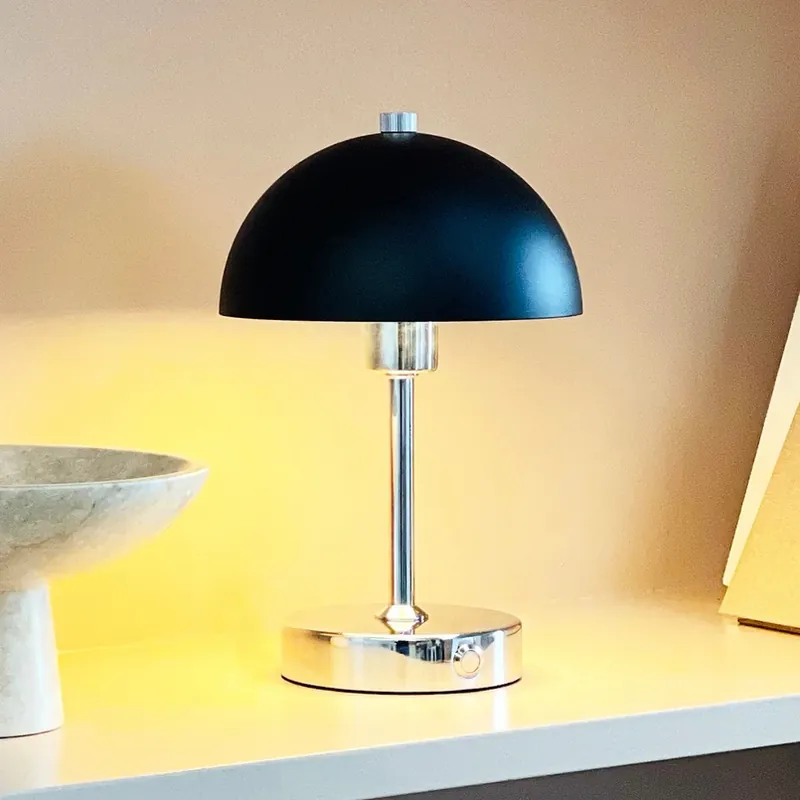 Dyberg Larsen LED tafellamp Malmö, hoogte 23 cm, metaal Tijdelijk Beschikbaar
