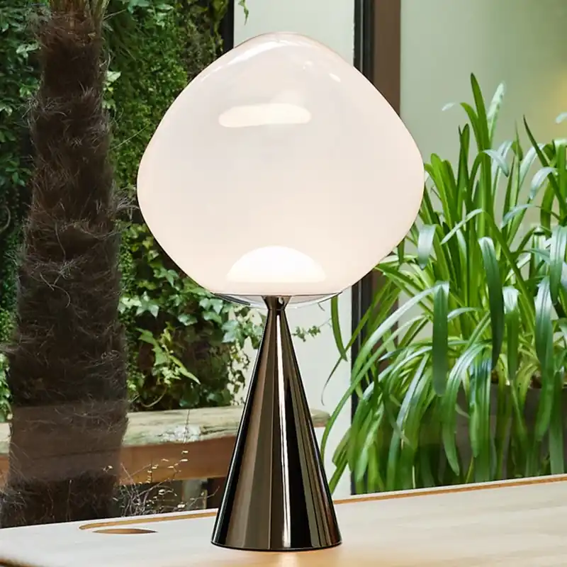 Weekendaanbieding Tom Dixon LED tafellamp Melt Cone Fat, opaal/zilver, 47 cm