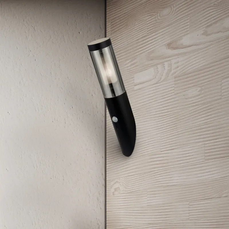 Actieprijs Buitenwandlamp Batton, hoogte 40 cm, zwart/rookgrijs, sensor