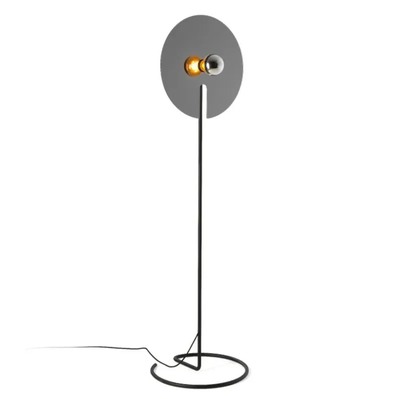 Betaalbaar WEVER & DUCRÉ Mirro vloerlamp 2.0 zwart/chroom