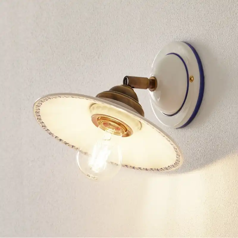 Koop Online Mooie wandlamp IL PUNTI met keramieken kap