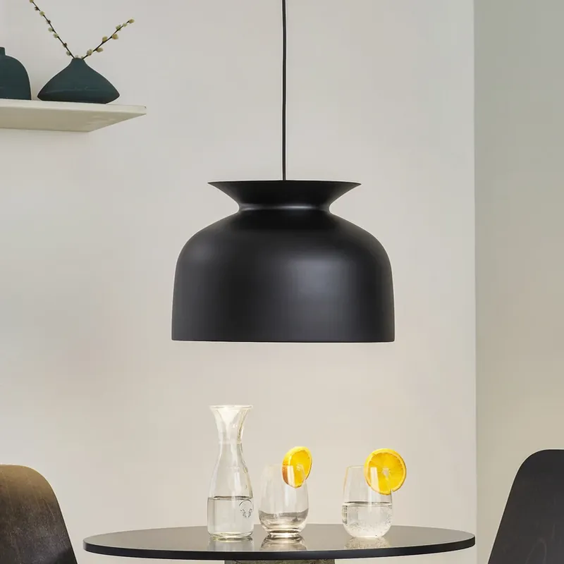 GUBI Ronde hanglamp Ø 40 cm, zwart Weekendaanbieding