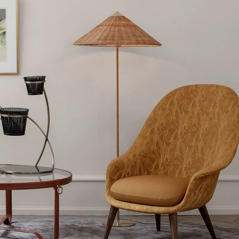 GUBI 9602 vloerlamp, messing, met weide-kap Beste Prijs