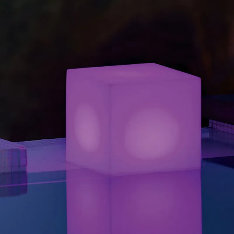 Betaalbaar Lamp op zonne-energie Cuby kubus, hoogte 20 cm