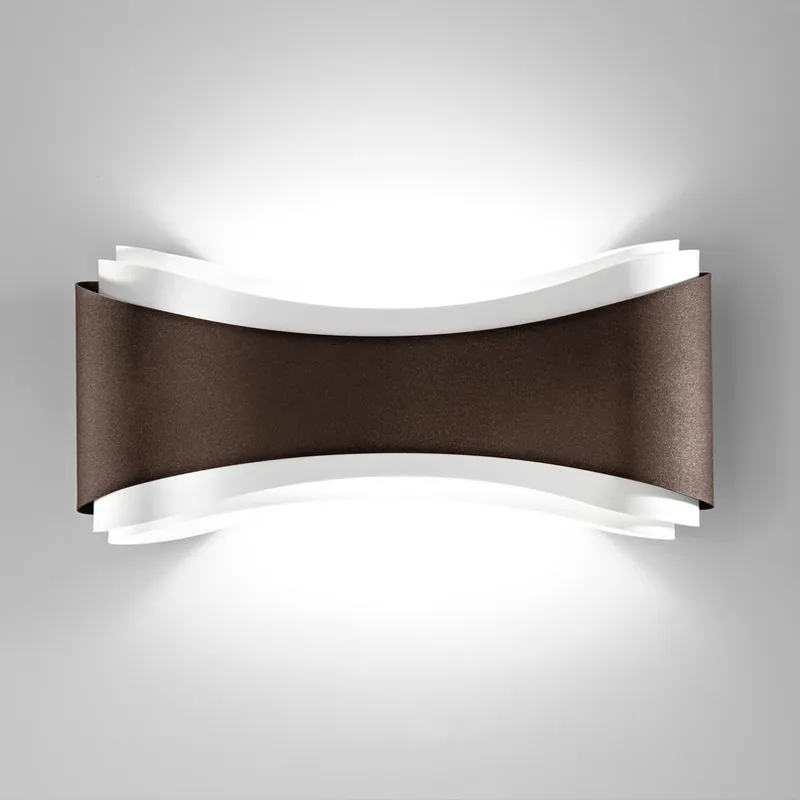 Beperkt Aanbod LED wandlamp Ionica van staal, brons