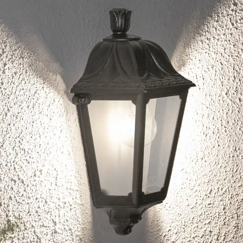 Zeewaterdichte LED buitenwandlamp Iesse zwart Betrouwbaar