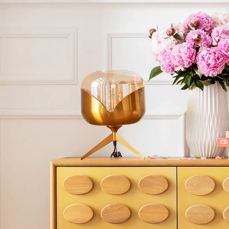 Kare Gouden Bekers Ball tafellamp, messing Dagaanbieding