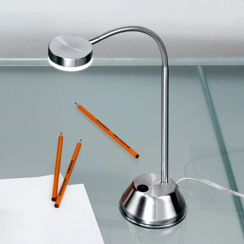 Aanbieding LED tafellamp Mira, nikkel gesatineerd