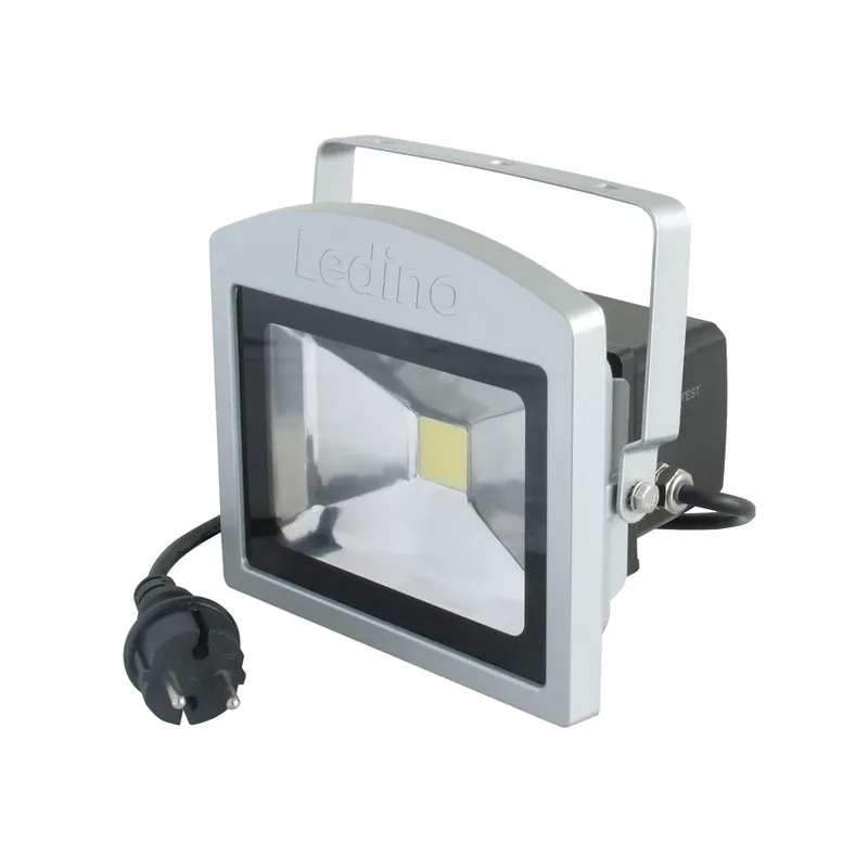 Betrouwbaar LED spot Benrath NB, noodverlichting met oplaadbare batterij